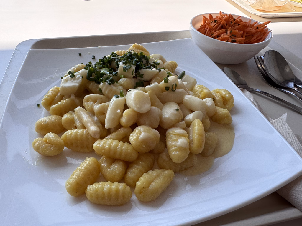 Kartoffelgnocchi auf fränkischem Spargelragout - Image 3