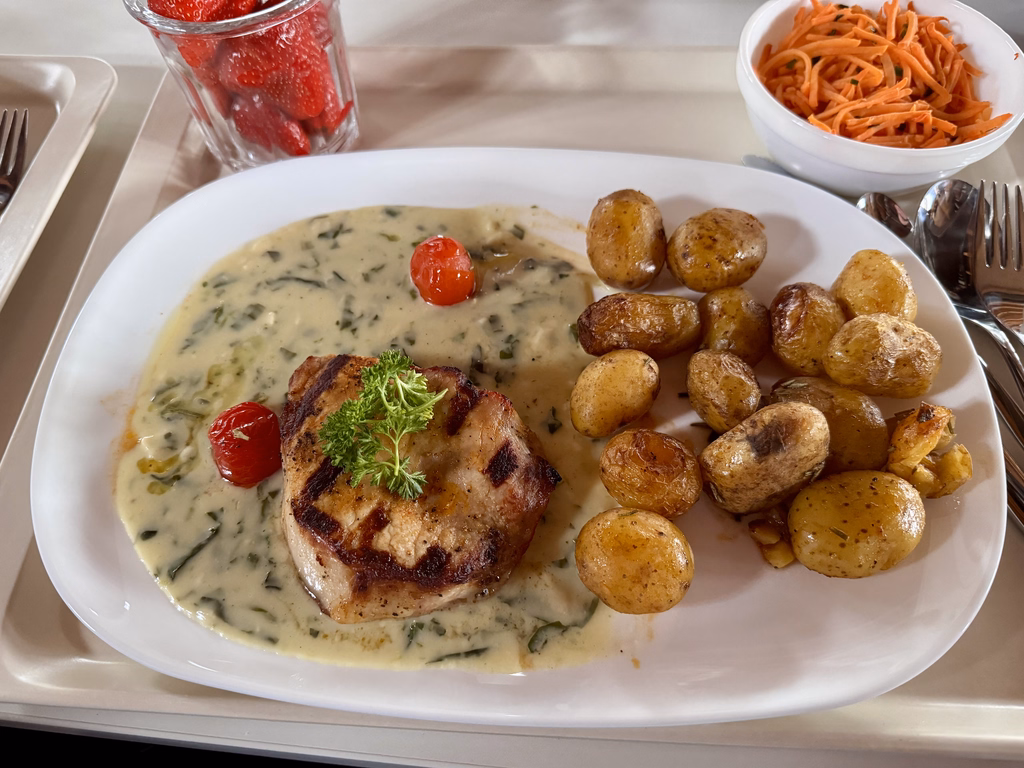 Schweinerückensteak an Bärlauchsoße - Image 1