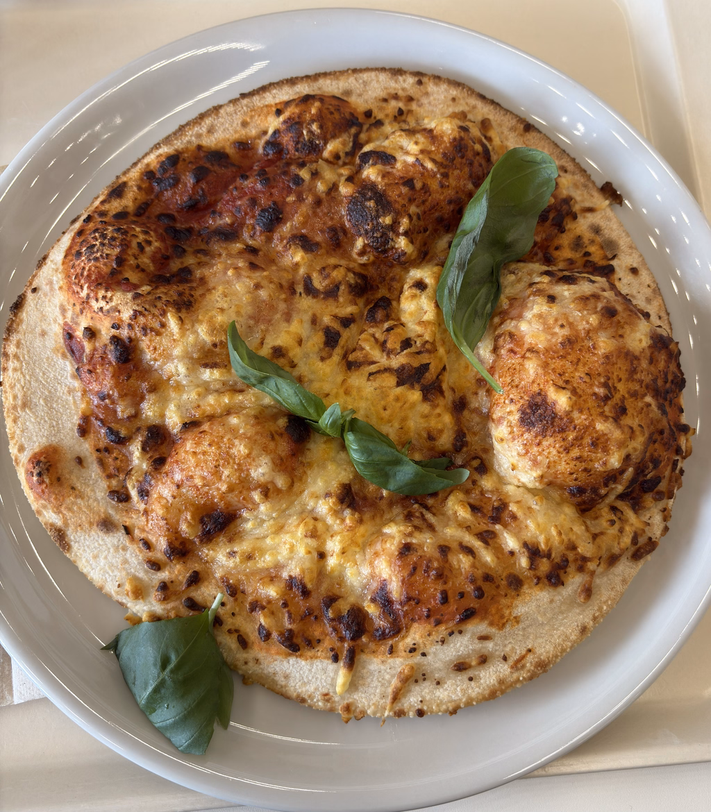 Pizza "Margherita" - Image 1