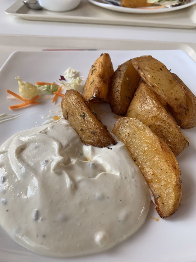 Ofenkartoffeln mit hausgemachtem Schnittlauchquark