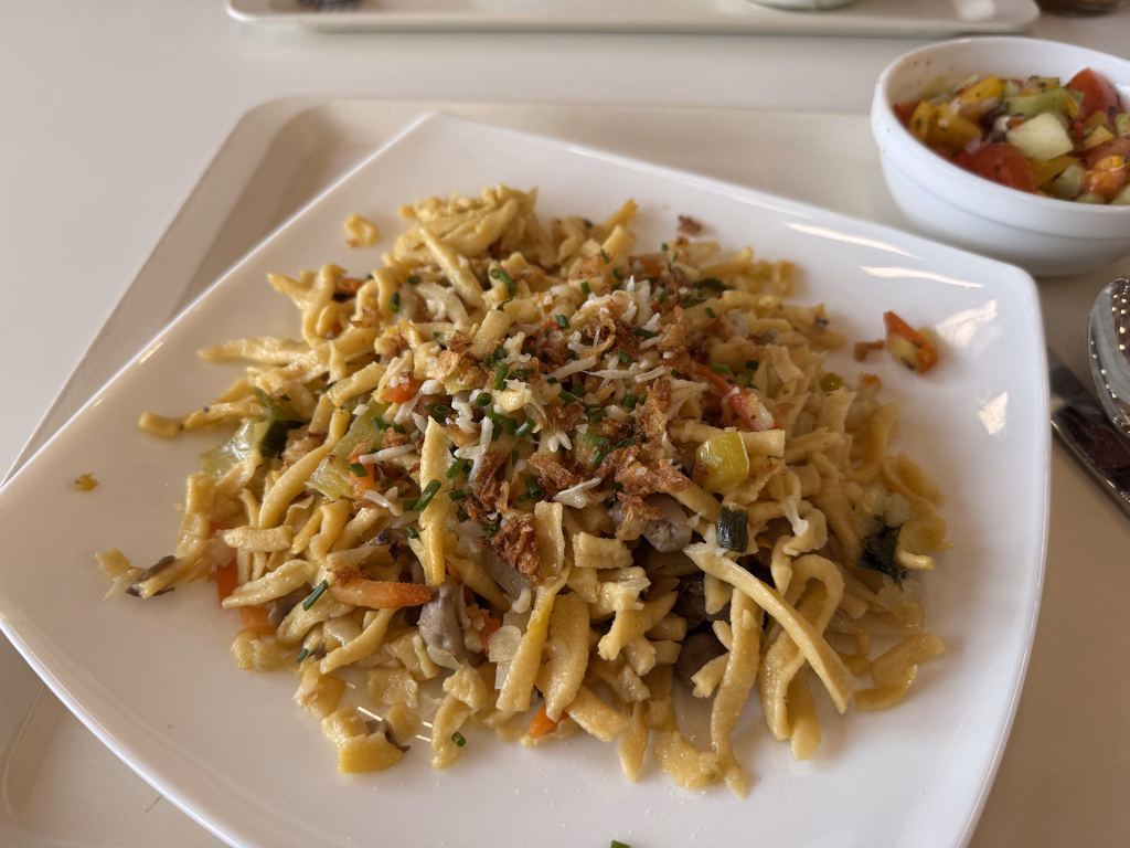 "Allgäuer" Spätzle - Gemüsepfanne - Image 1