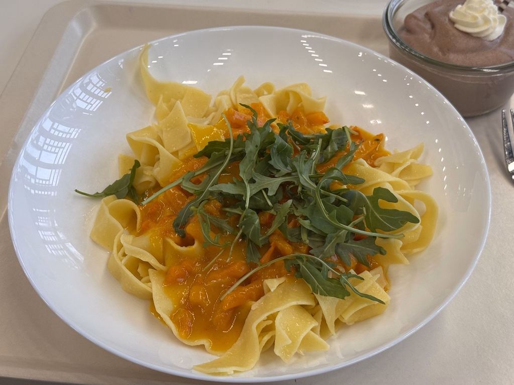 Bandnudeln mit Kürbisragout